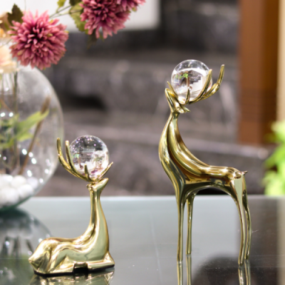 GILDED GRACE DEERS