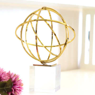 GOLDEN HALO CRYSTAL DISPLAY