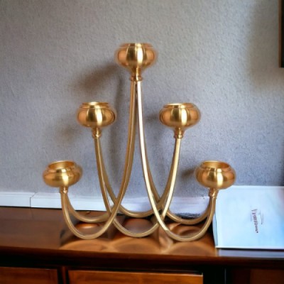 GOLDEN UNITY CANDELABRA